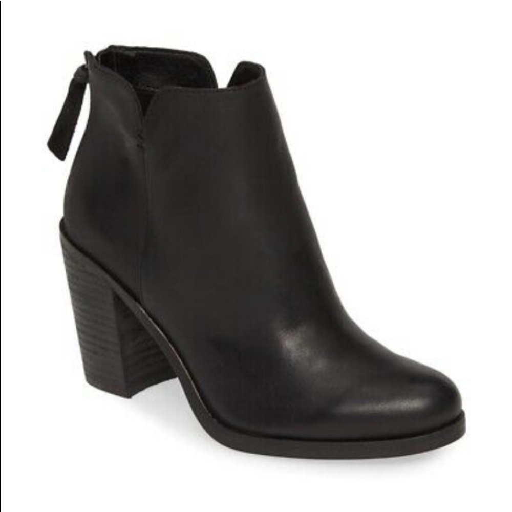 BP Jett Leather Ankle Bootie